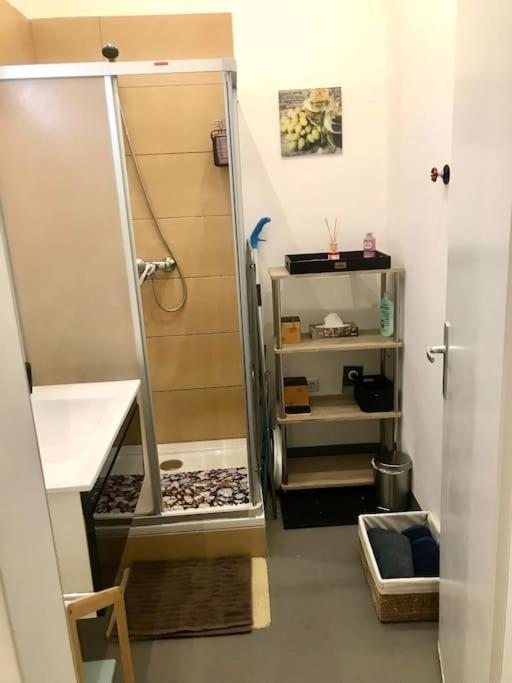 Klimatisierte Sehr Zentrale Wohnung-Loftstyle- Виена Екстериор снимка